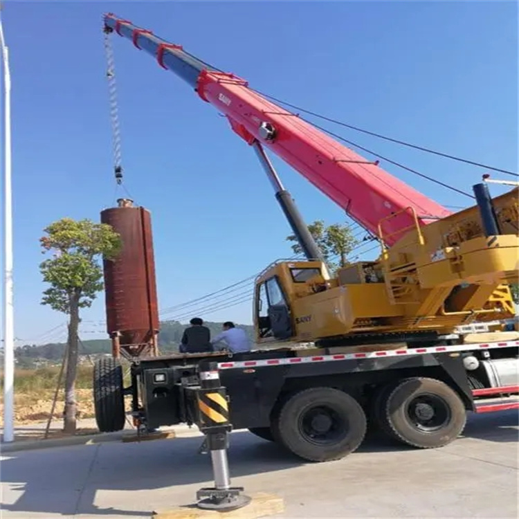 马鞍山花山专业吊车租赁多少钱