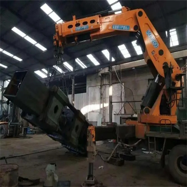 马鞍山花山200吨折臂吊出租